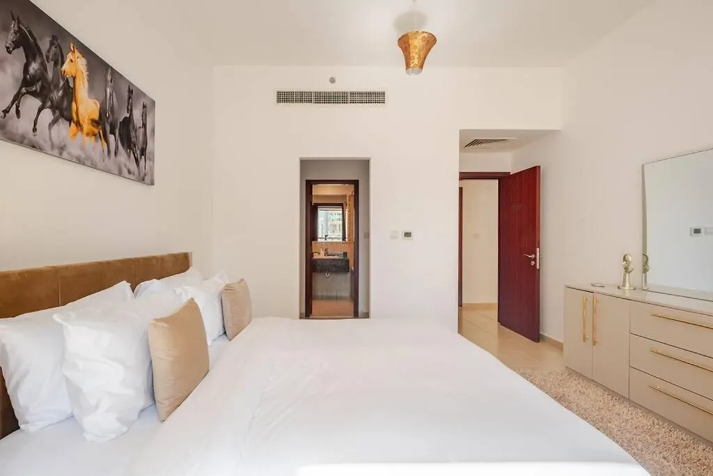 Waterfront Wonderland Apartment Dubai