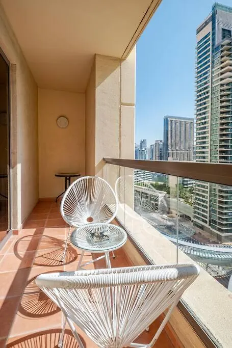 Waterfront Wonderland Apartman Dubaj